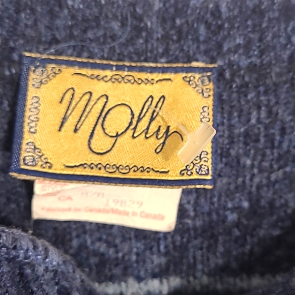 ⭐ $5 ⭐ VINTAGE Blue & Tan Stripe Button-Up Sweater Size Medium - Picture 3 of 5